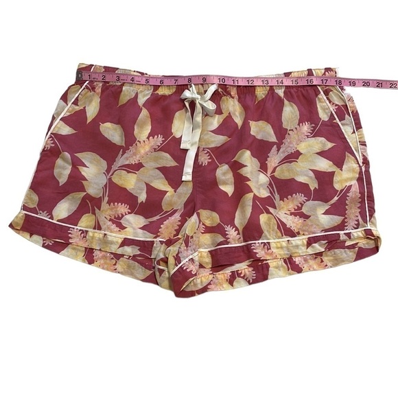 Floral & Plaid Pajamas Lounge Shorts Bundle - Size XL - Picture 3 of 11
